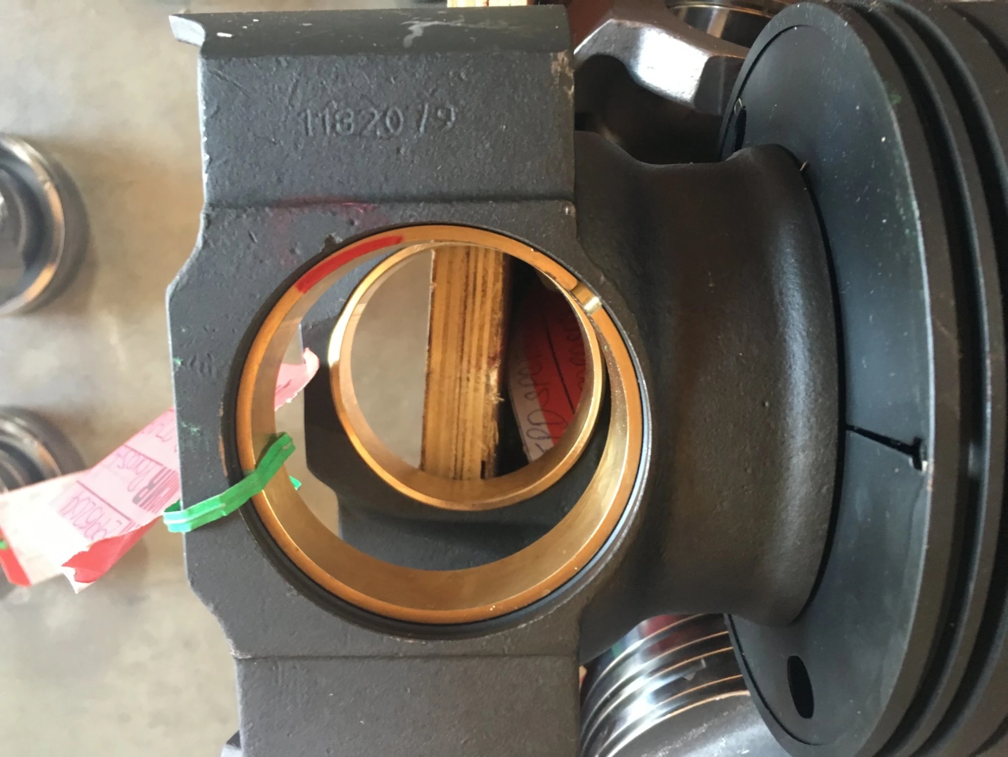 Инвестиционно-сталь-литье-поршень-для запуска-ISX-Diesel-Engine.Webp (1)